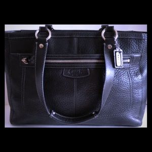 COACH Large pebble leatherBAG